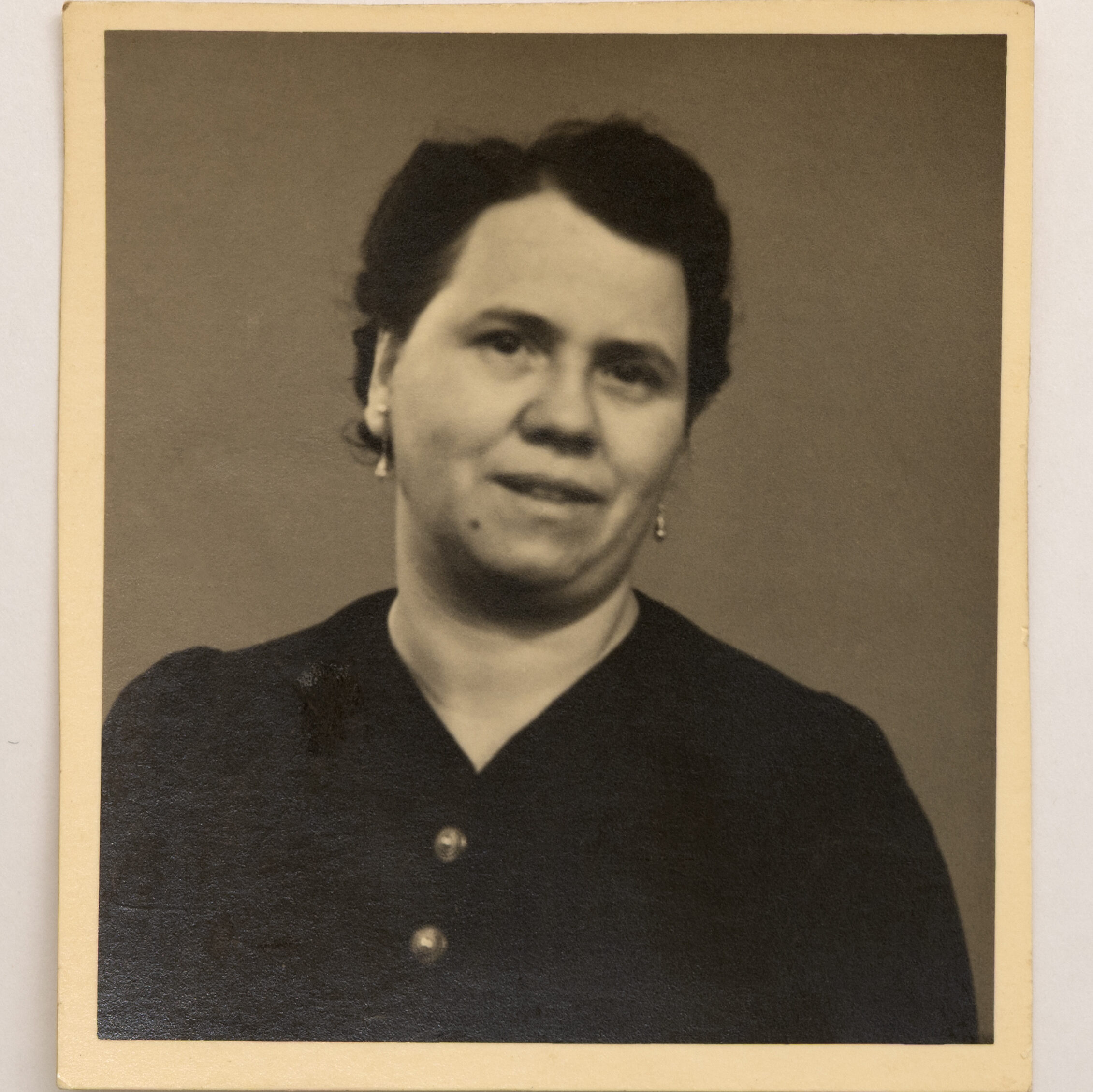 Alva Carlsson – årtal och fotograf okänd